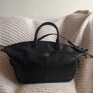 SALE! NWOT Tory Burch Ivy Slouchy Satchel – Black Pebbled Leather (Expandable)